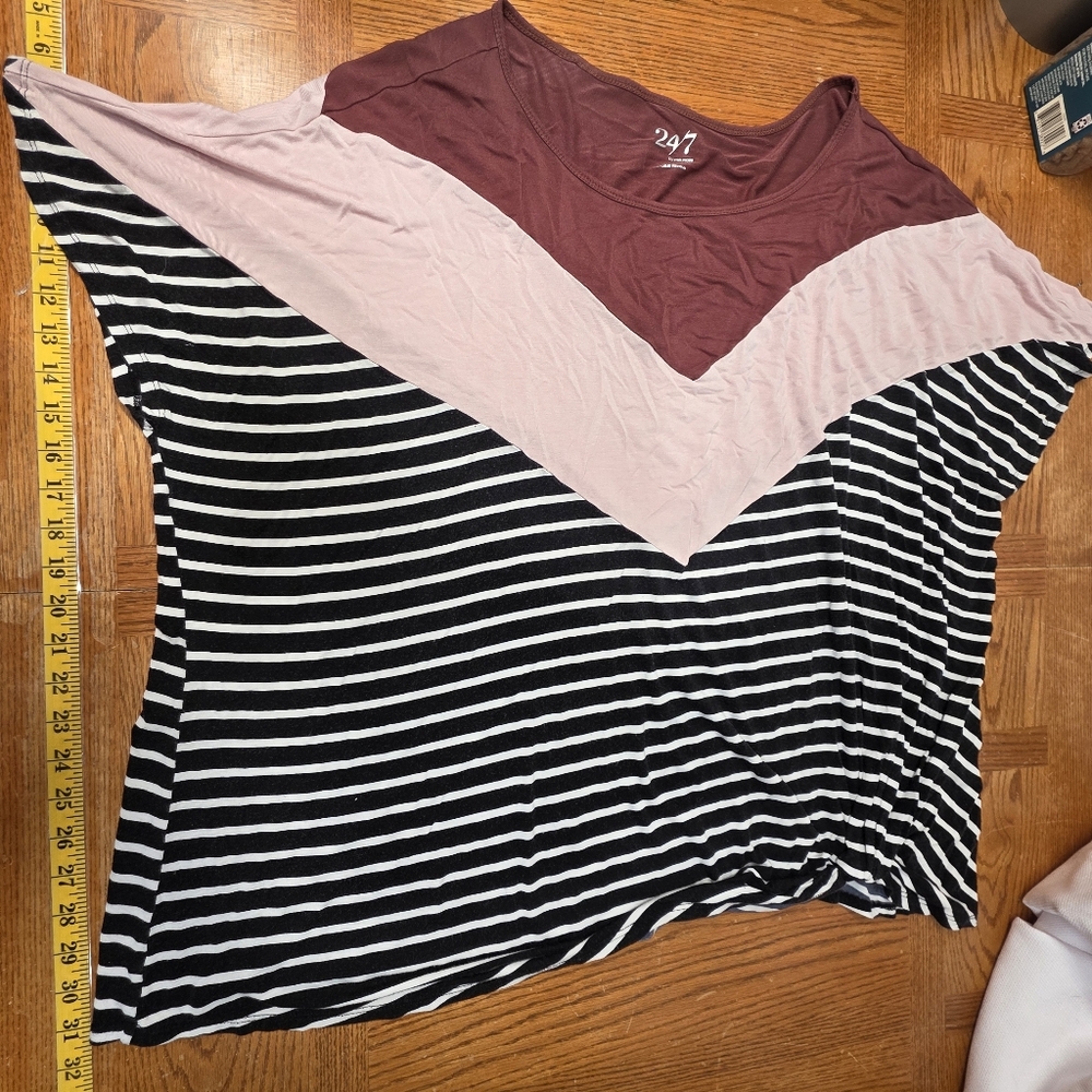Maurices 24/7 Color Block Stripes Short Sleeve Top Plus Size 4X